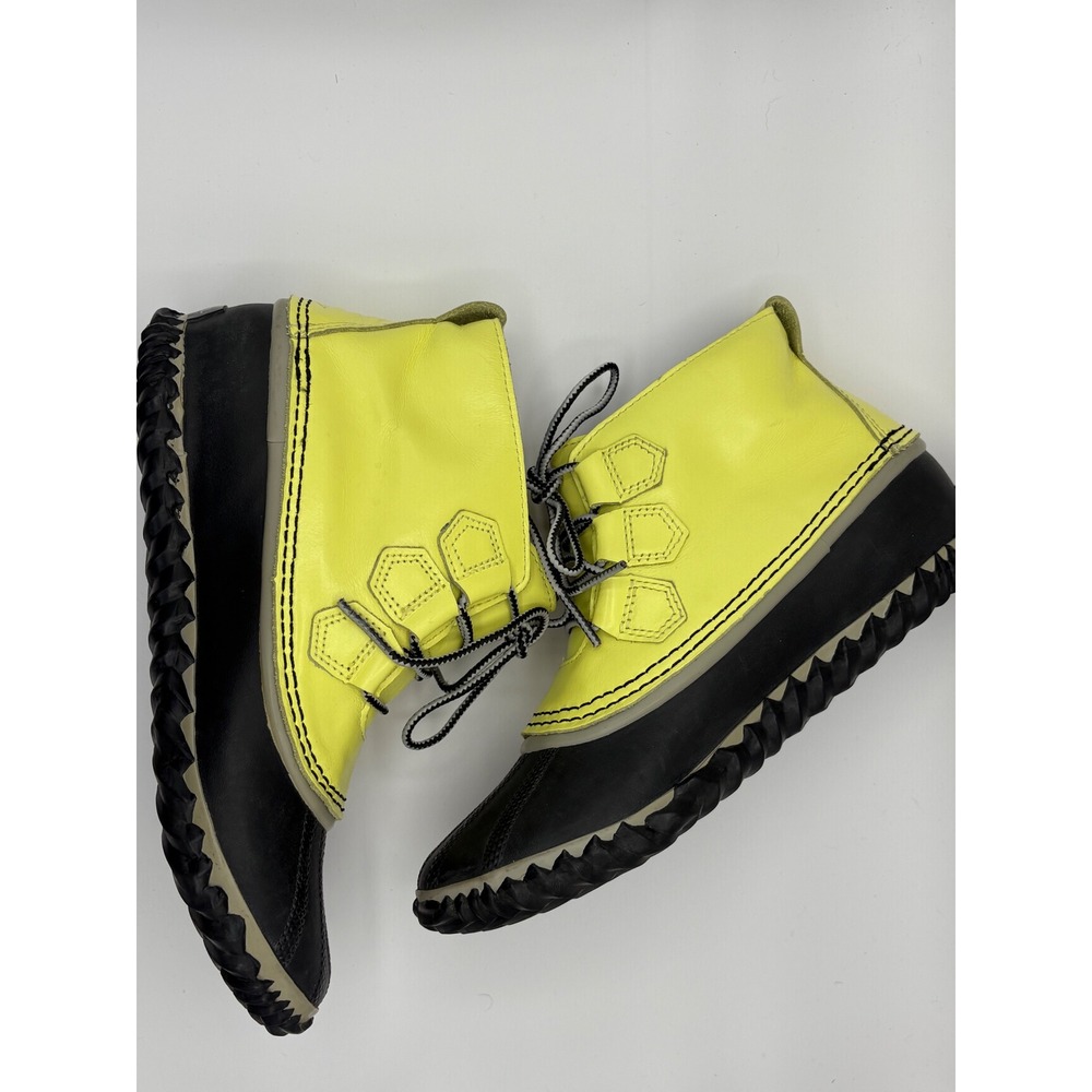 Sorel Yellow and Black Waterproof Winter Boots - Picture 9 of 9